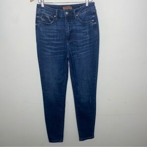 Judy Blue Size 11/30 Dark Wash Skinny Fit Stretchy Jeans